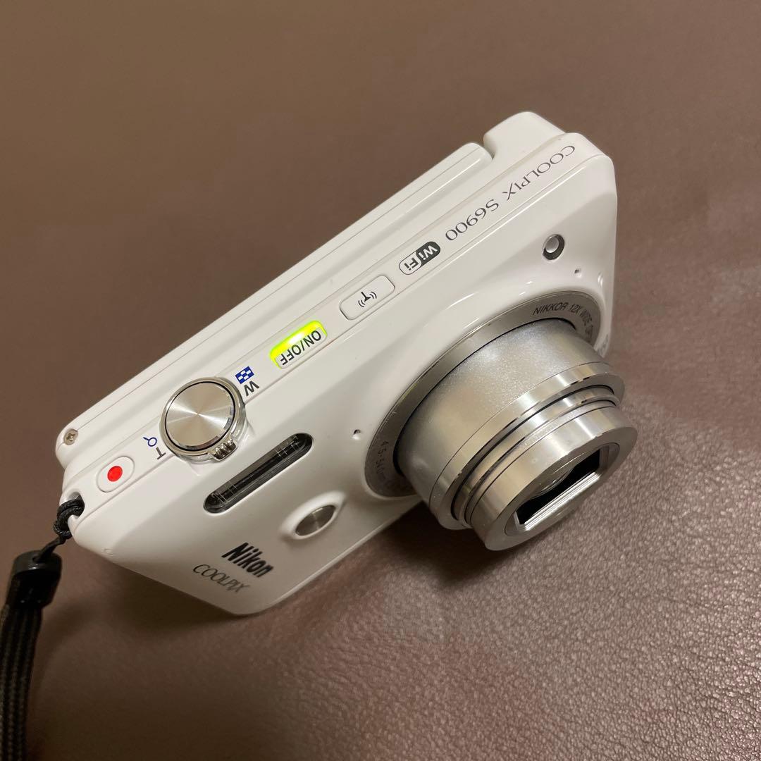 Nikon COOLPIX S6900 ホワイト　デジタルカメラ