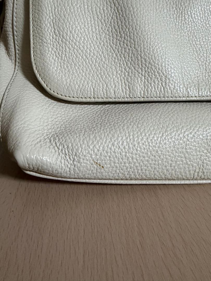 ザネラート　ポスティーナ　ベージュ、白