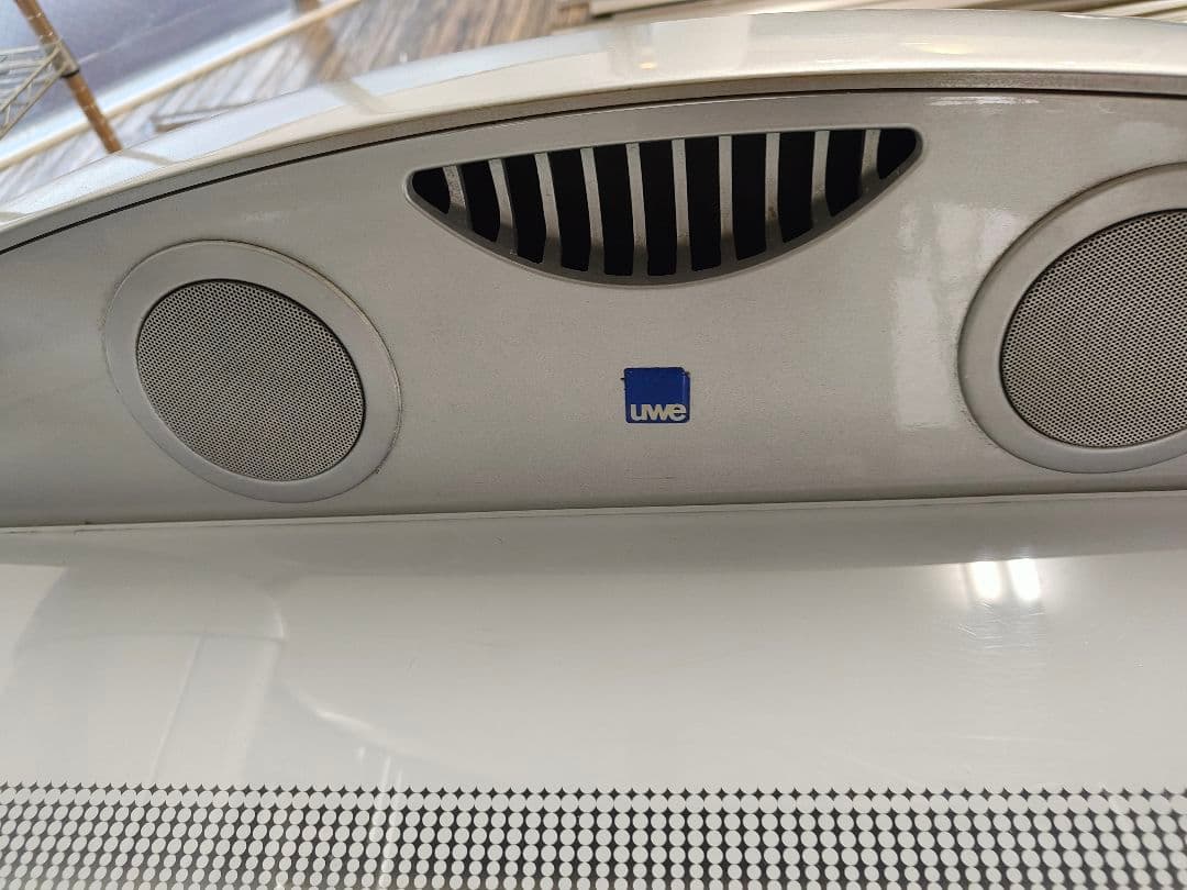 uwe LOTUS タンニングベッド 日焼けマシン