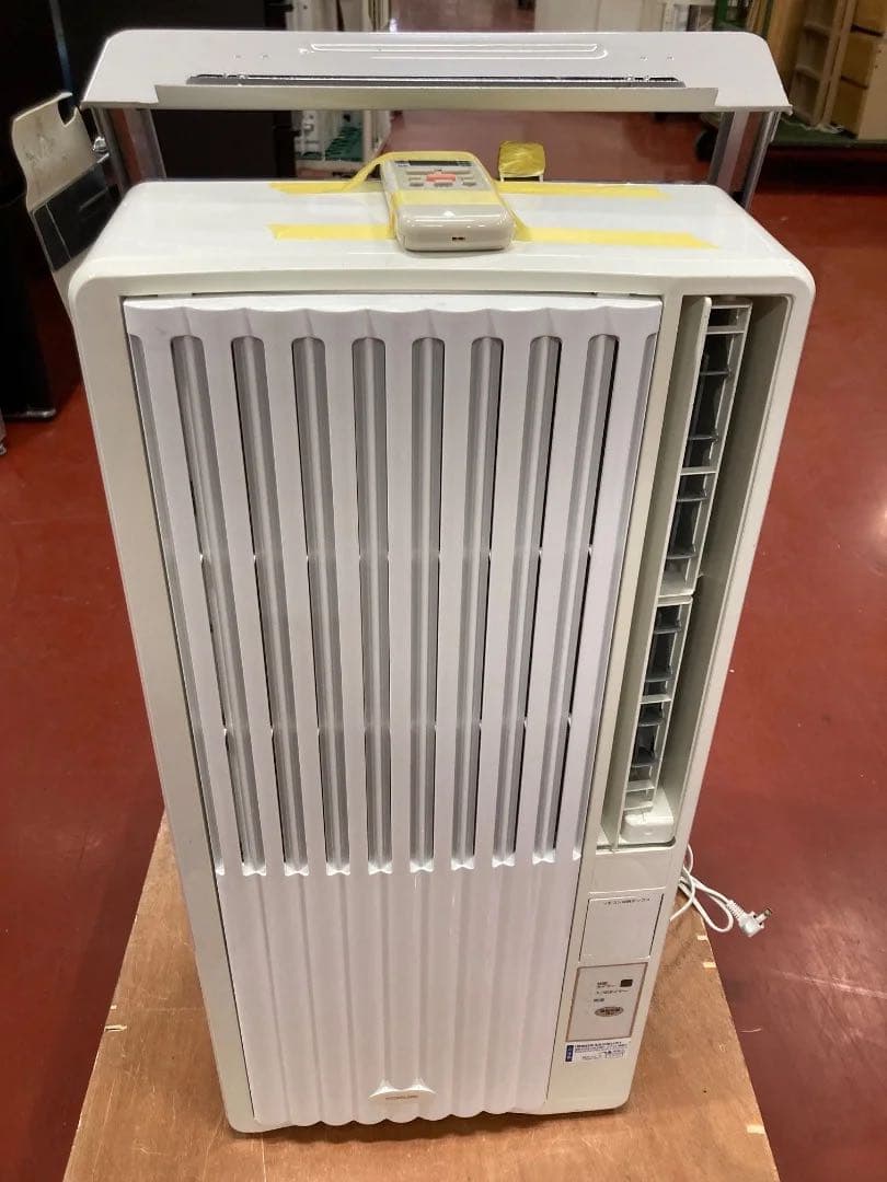 窓用エアコン 縦型 ホワイト リモコン付き