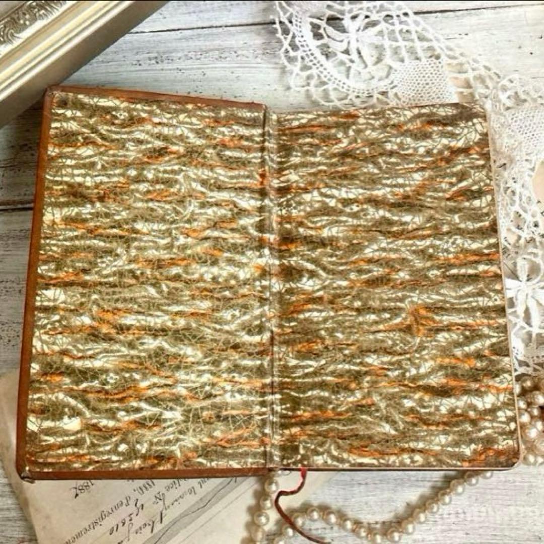 フランスアンティーク雑貨　ノートルダム革張り典礼書　ミゼル祈祷書聖書　ルルド聖母