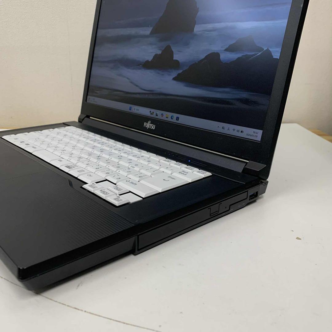 富士通 Lifebook A749/A i5-8365U 8GB SSD256G