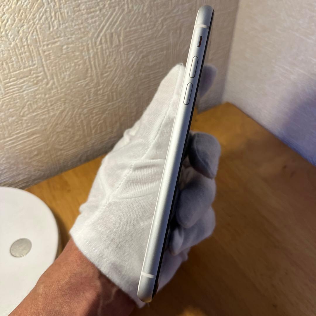 iPhoneXR 64GB 73%バッテリー　画面割れあり