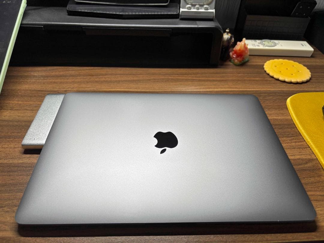 【美品】M1 MacBook Air スペースグレー256GB,16GB