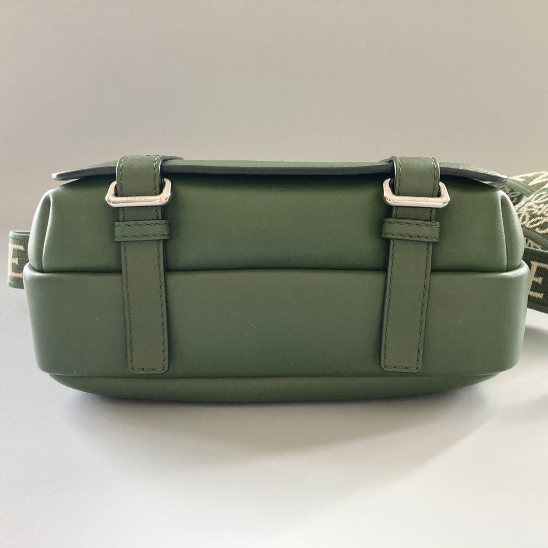 美品 LOEWE ロエベ ミリタリー メッセンジャーバッグ ショルダーバッグ