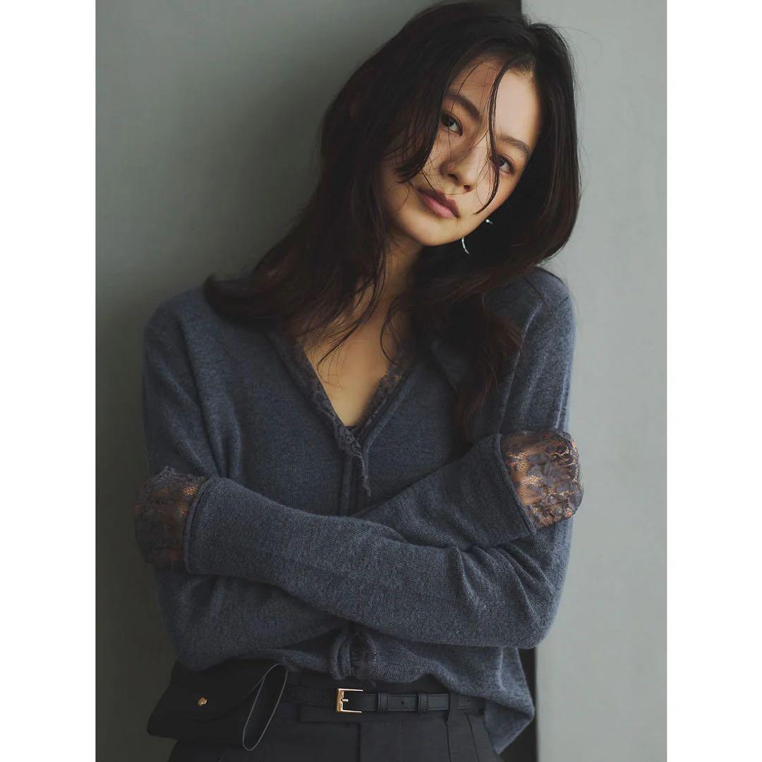 アイラッシュレーストリミングニット