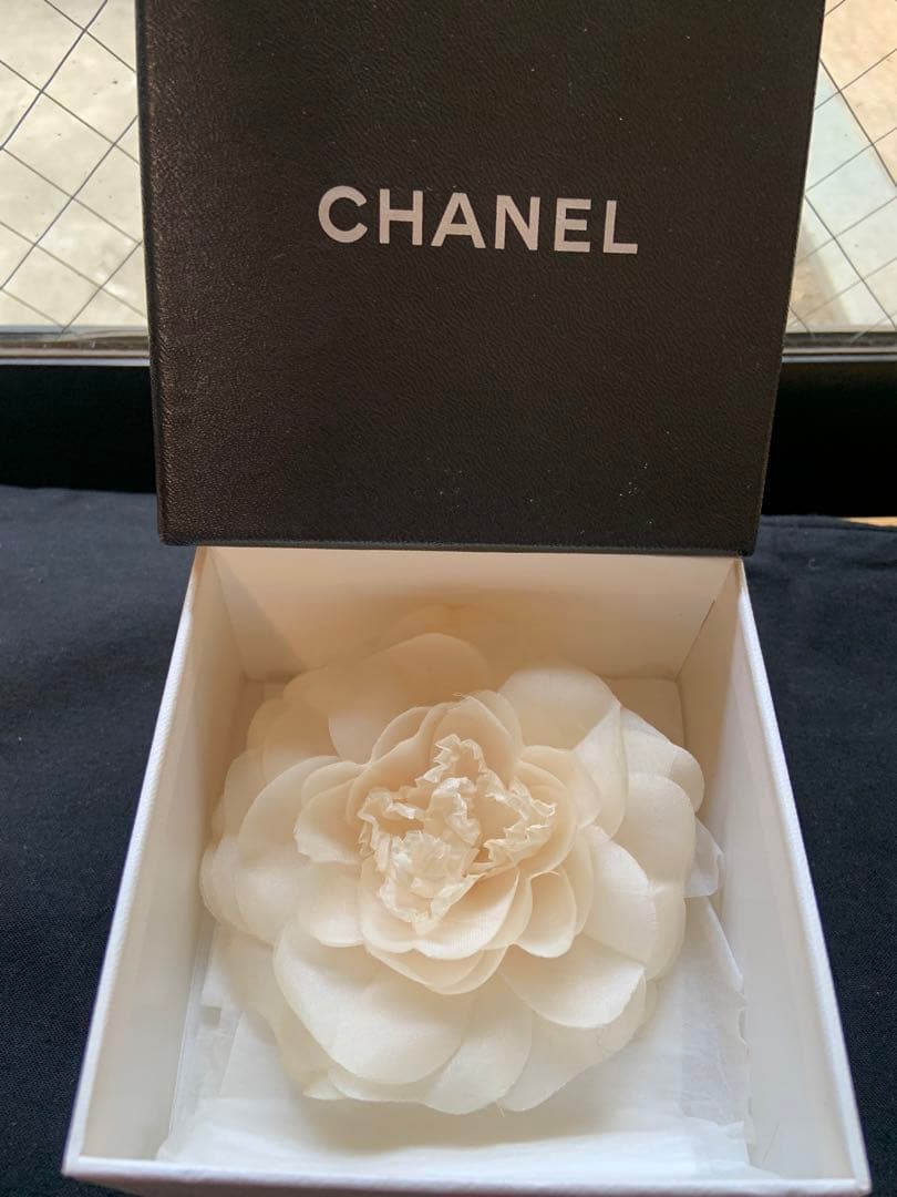 【極美品】CHANEL コサージュ