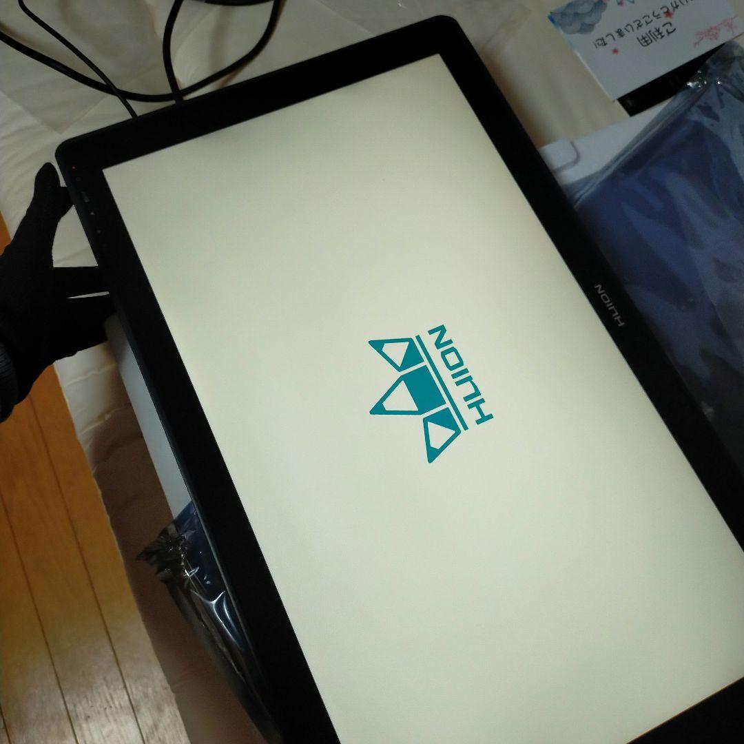HUION　KAMVAS 22　液晶ペンタブレット