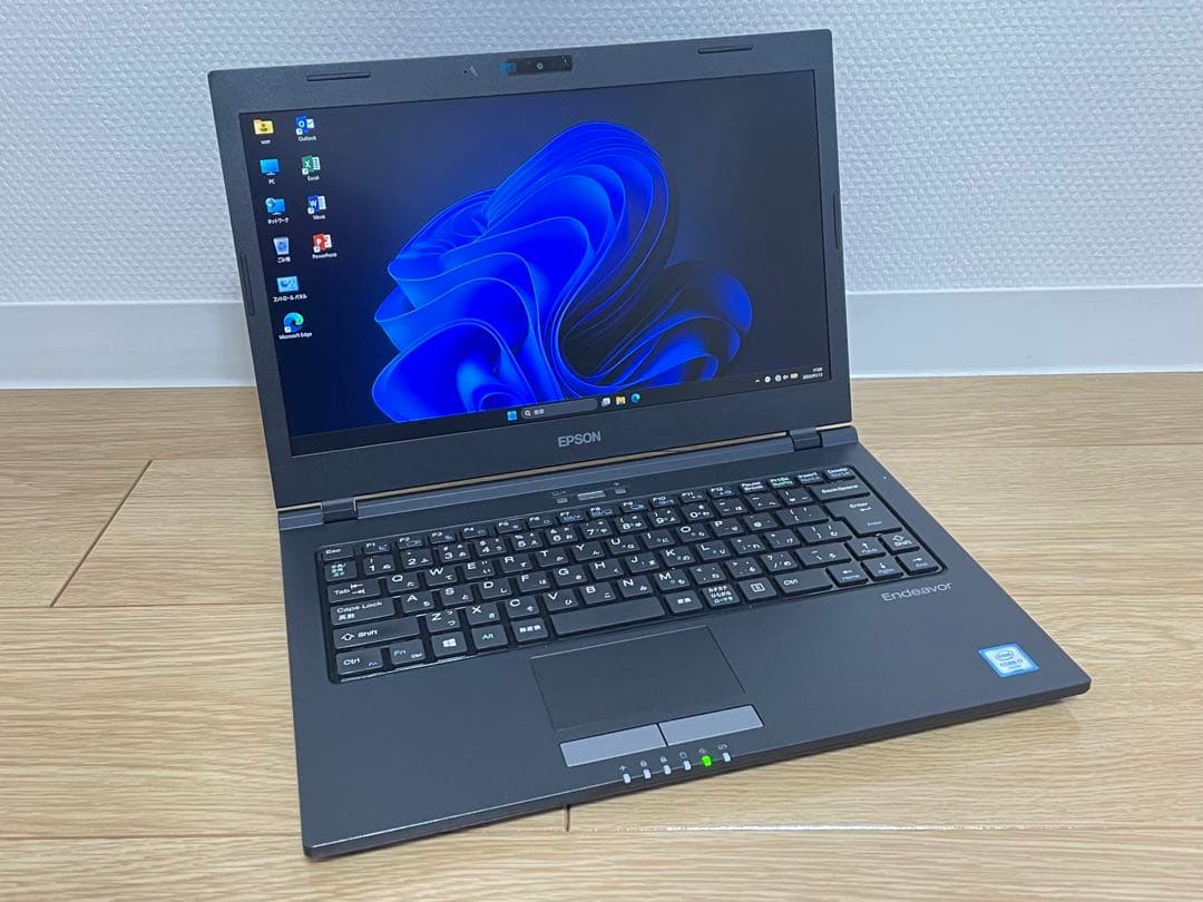 【美品】EPSON Endeavor FHD i7-6500U 16GB SSD