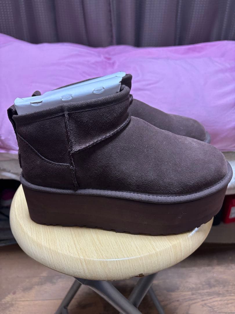 極美品　UGG アグ　ムートン ブーツ　厚底　茶色