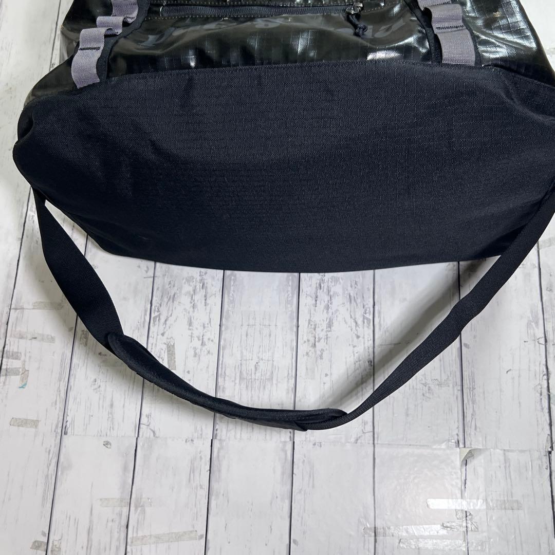 【人気】Patagonia ボストンバッグ 45L 黒 部活 旅行 定番