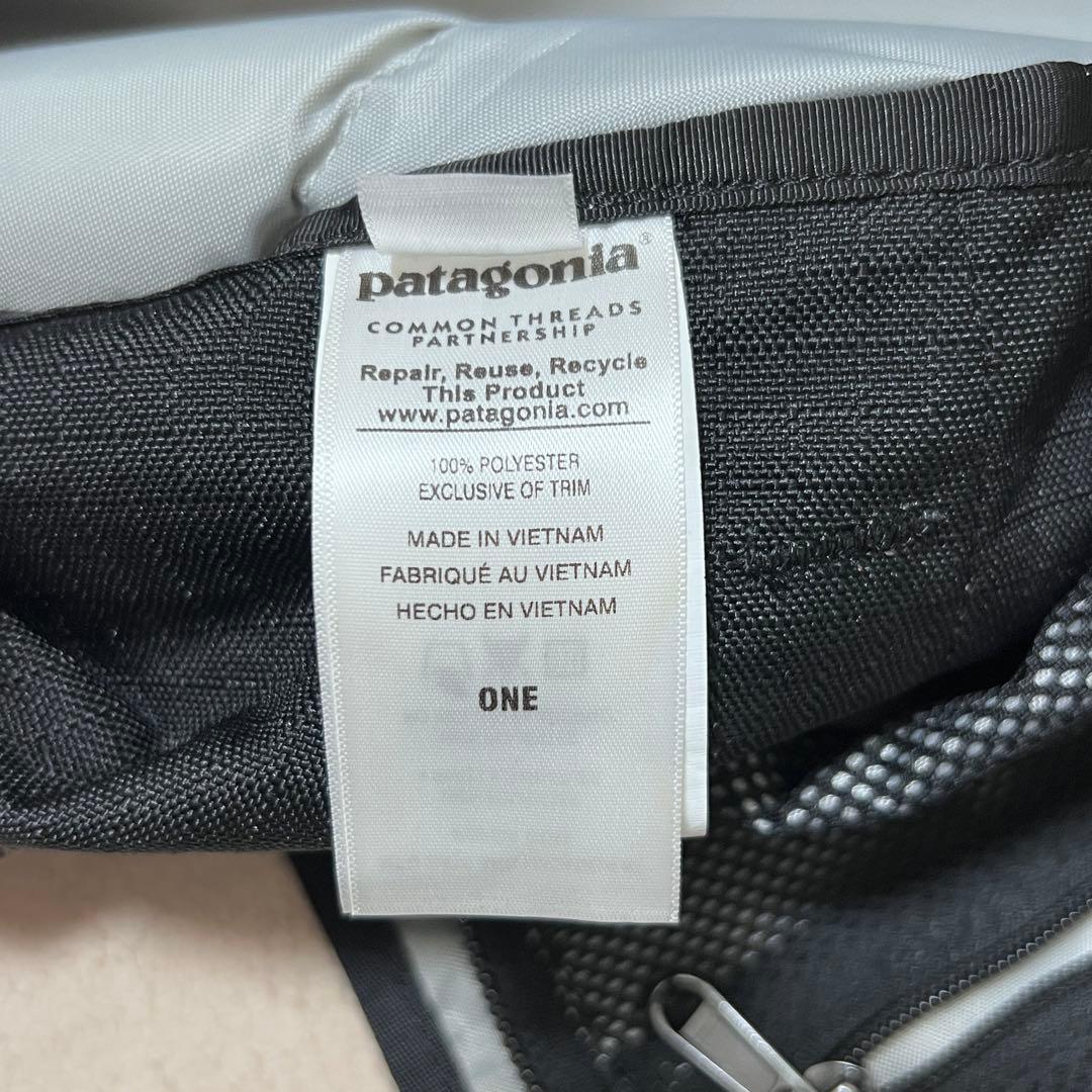 【人気】Patagonia ボストンバッグ 45L 黒 部活 旅行 定番