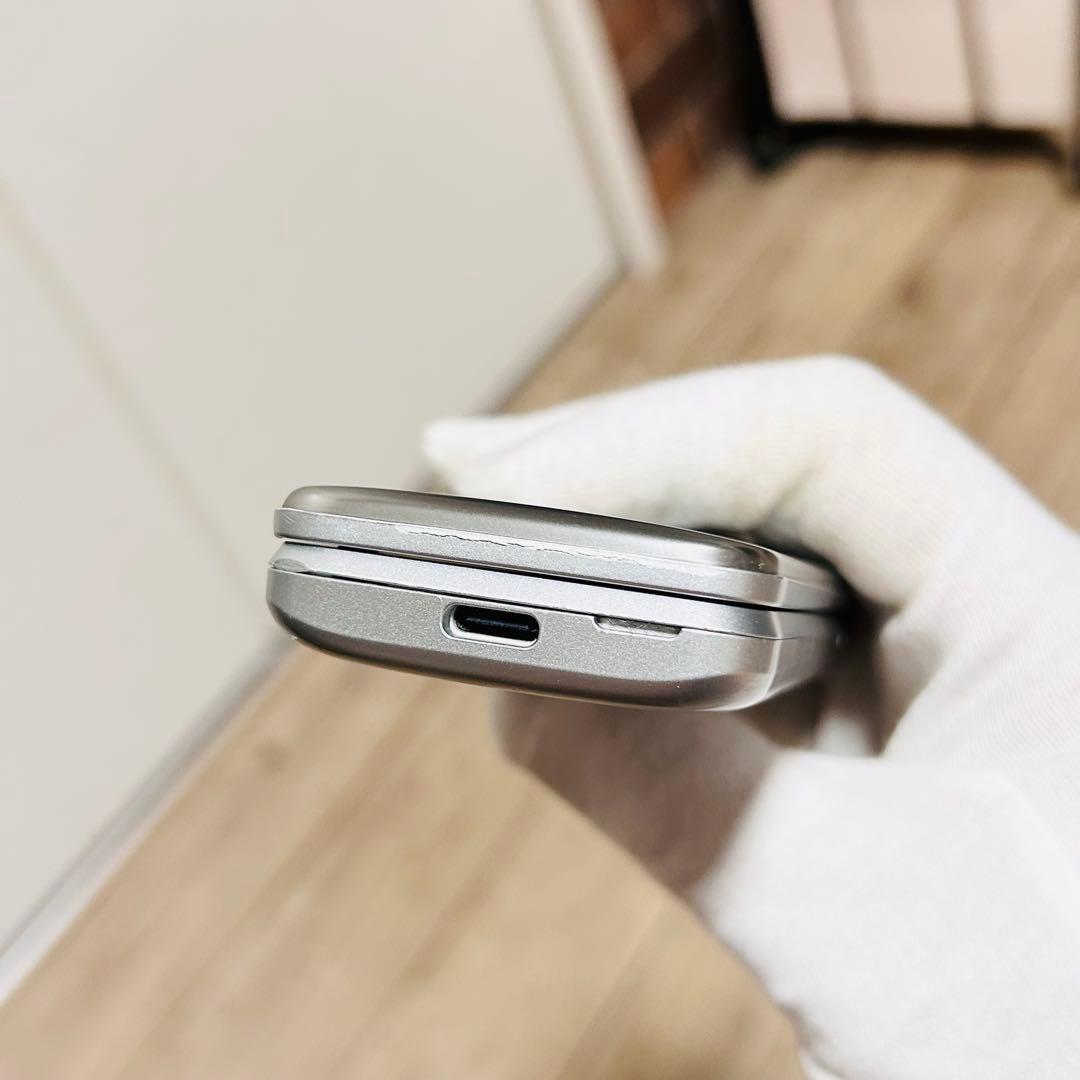 DIGNO ガラケー ワイモバイル NP903KC シルバー