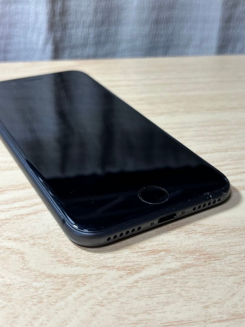 ♫ Apple iPhone 8 スペースグレー