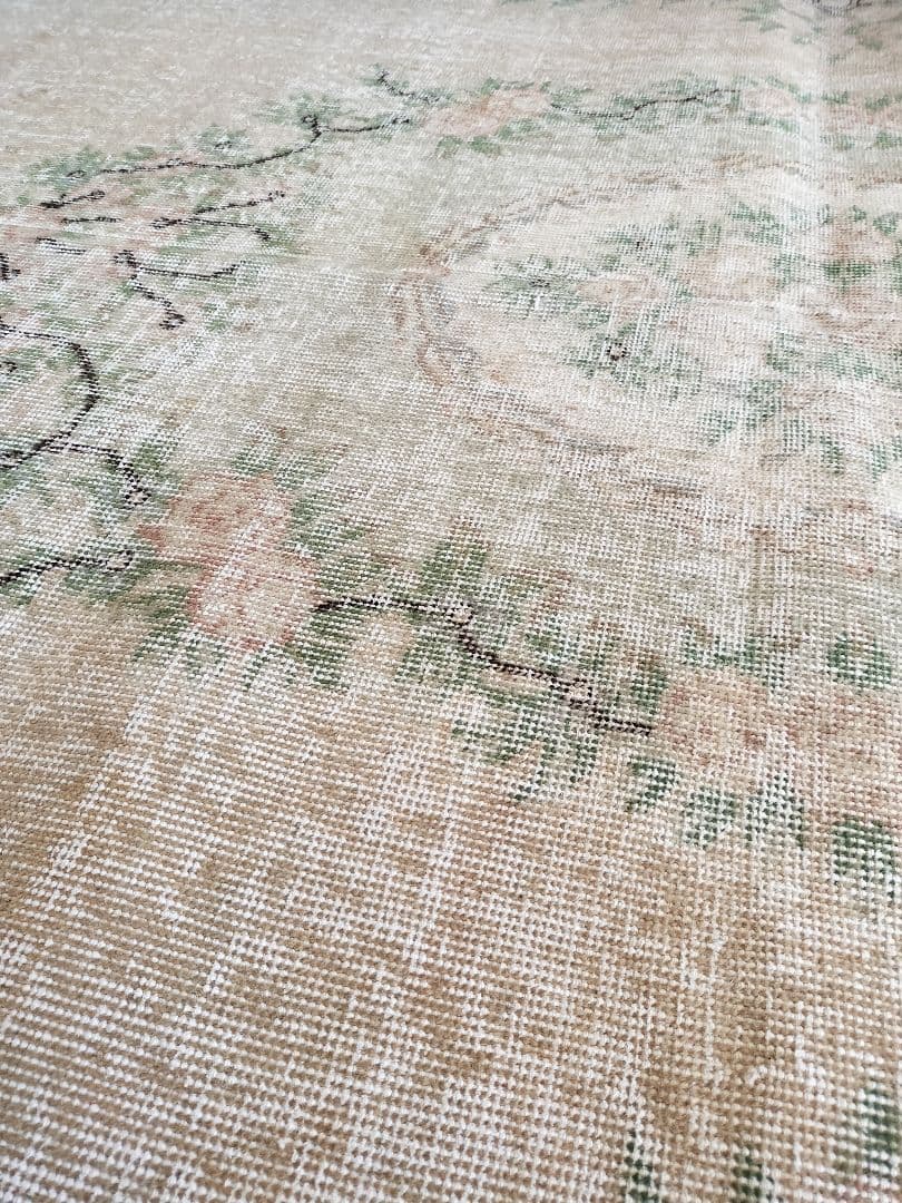 大判/ベージュベース淡いくすみピンクのローズガーデンラグ　No.739