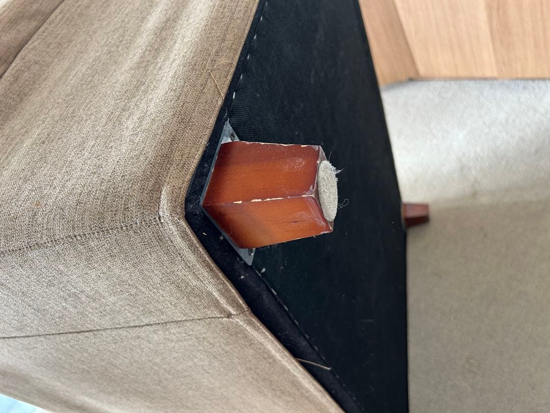 ウニコ　unicoファブリック 1.5人掛けソファ 中古　2/11まで掲載