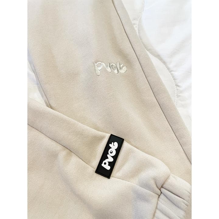 PVOT セットアップ (HOODIE & PANTS)