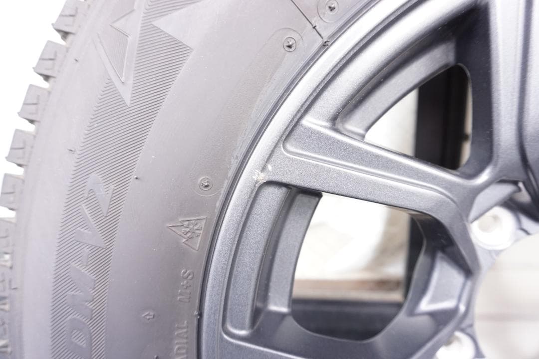 ブリヂストン DM-V2 195/80R15 シエラ スタッドレス ホイール付