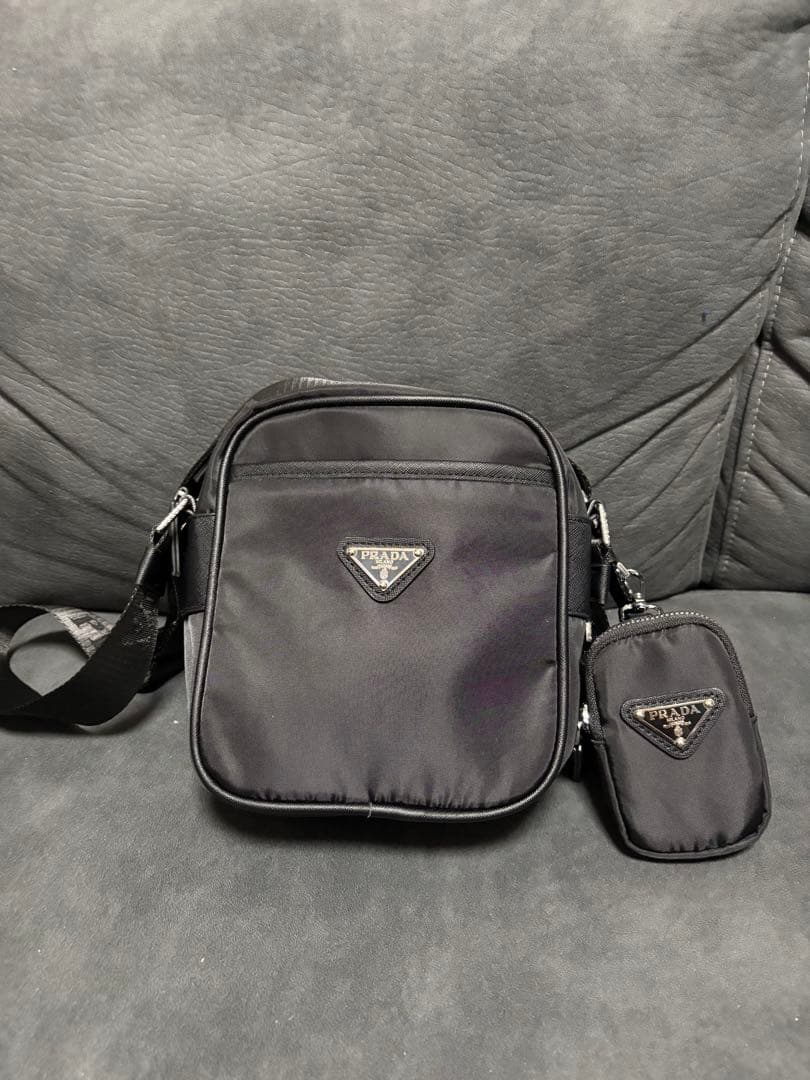 早い者勝ち‼️PRADA ブラック ショルダーバッグ