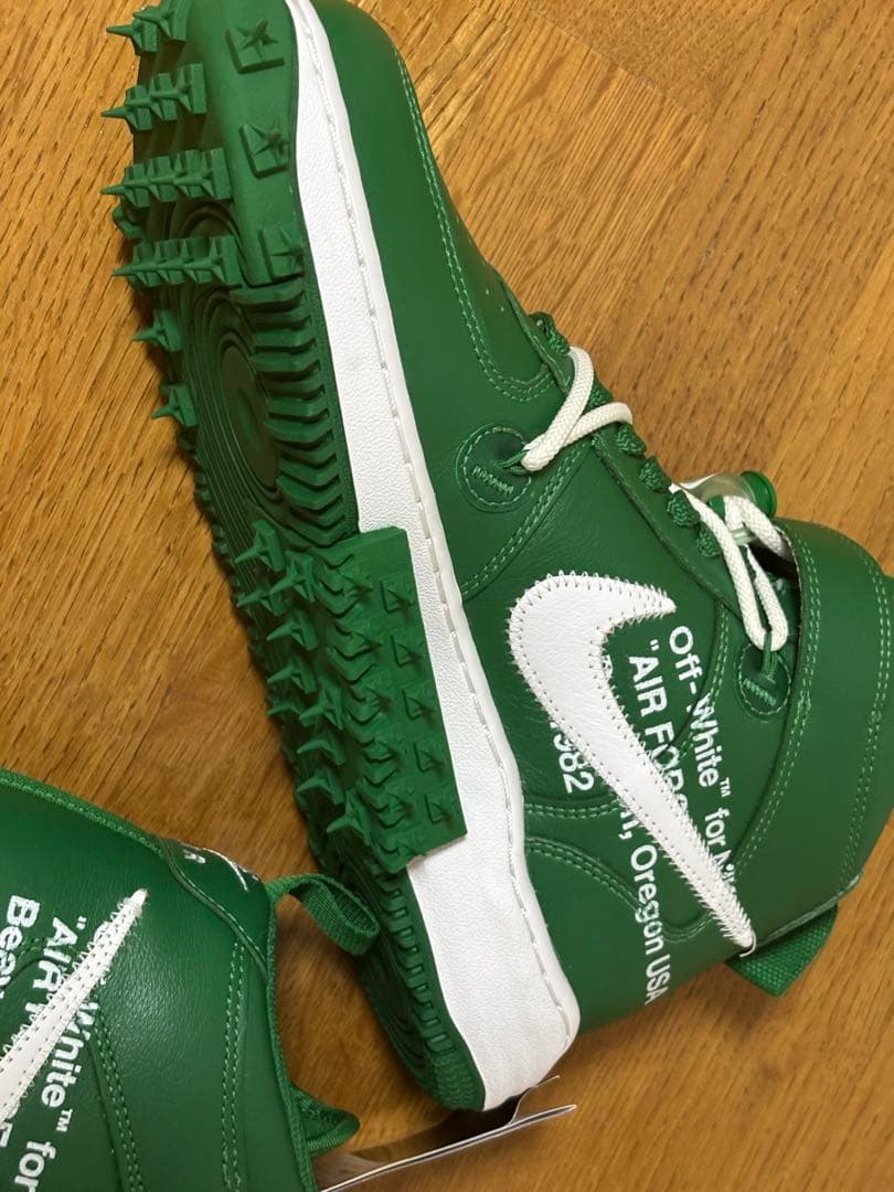 Off-White × Nike Air Force 1 Mid