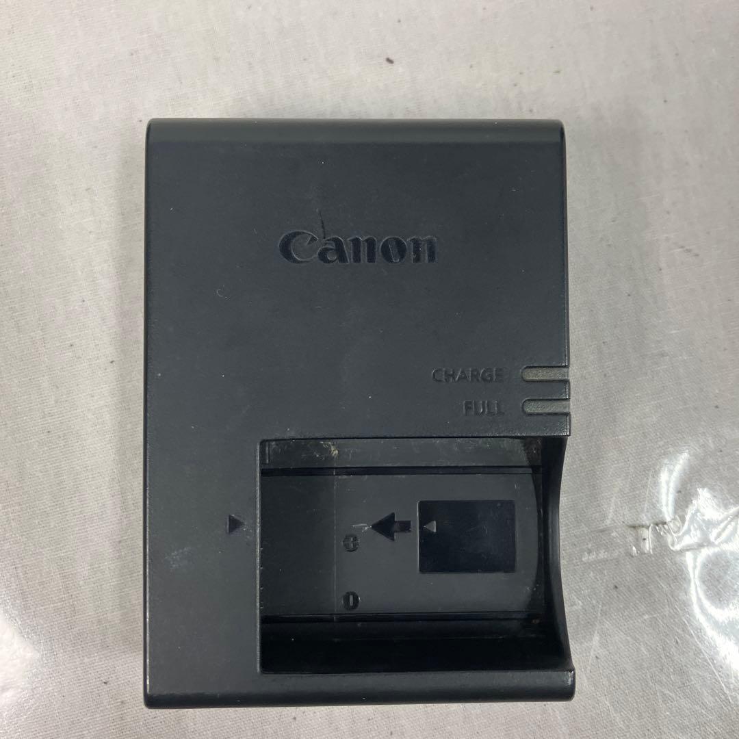 ▽ Canon EOS kiss X8i ダブルズームキット