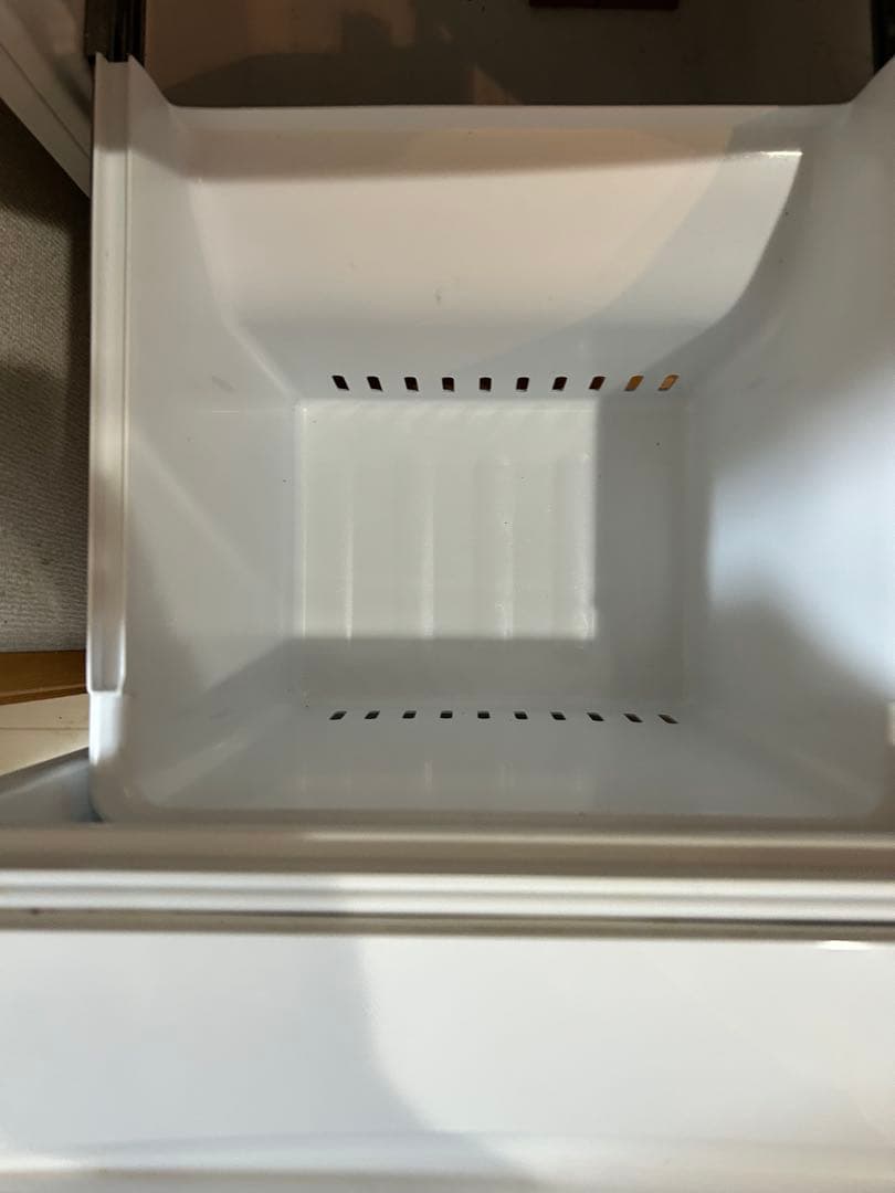 【最大値下げ！！6月5日まで】アイリスオーヤマ 冷蔵庫 AF156Z-WE