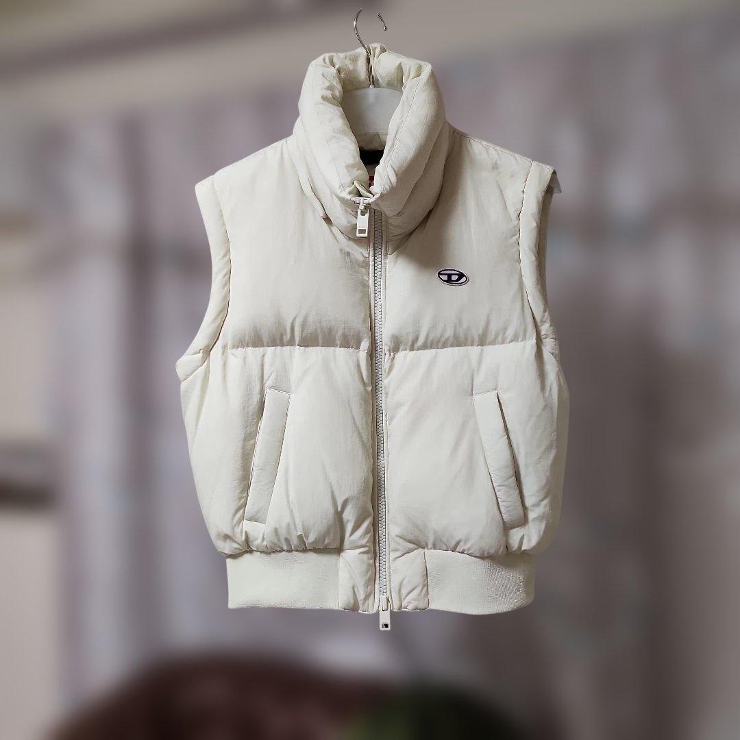 DIESEL ダウンベスト ノースリーブアイボリー