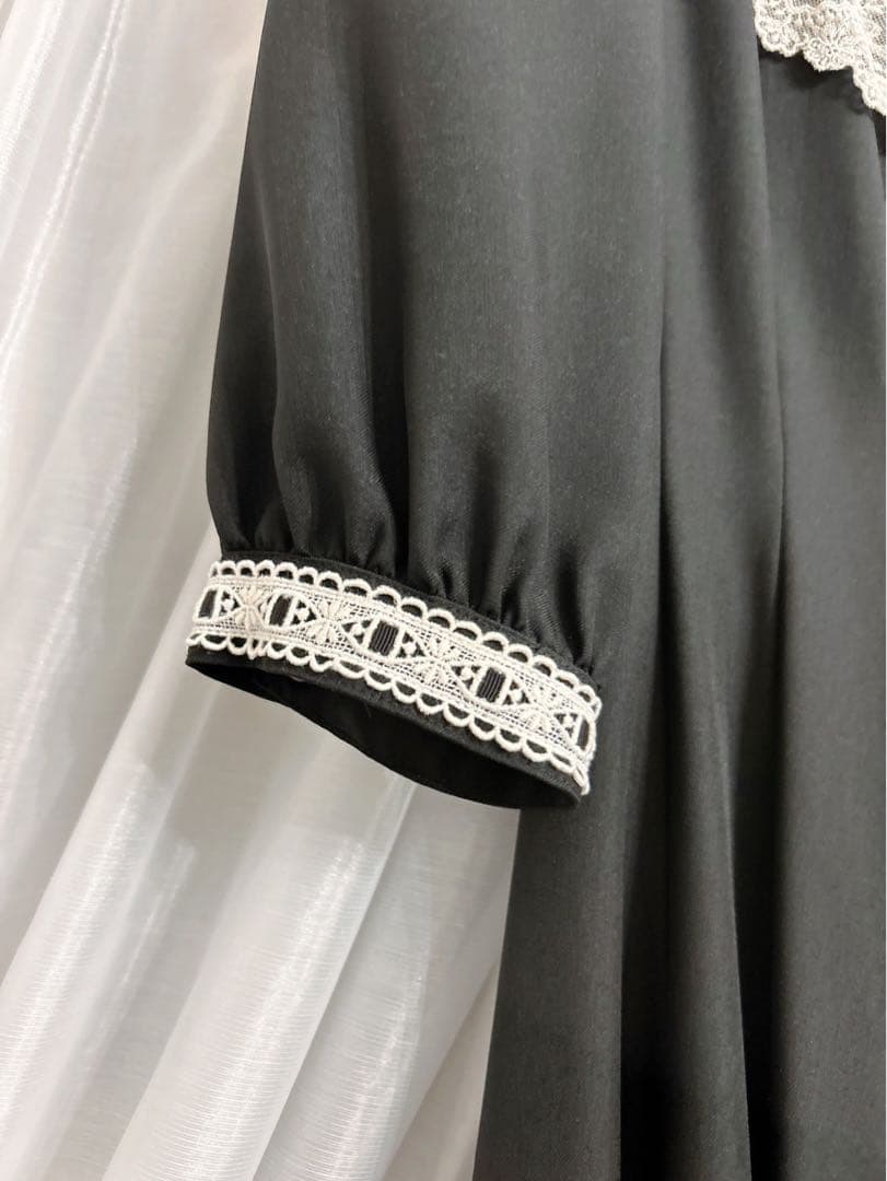 Innocent World イノワ　すずらんレースワンピース　黒×生成り（M）