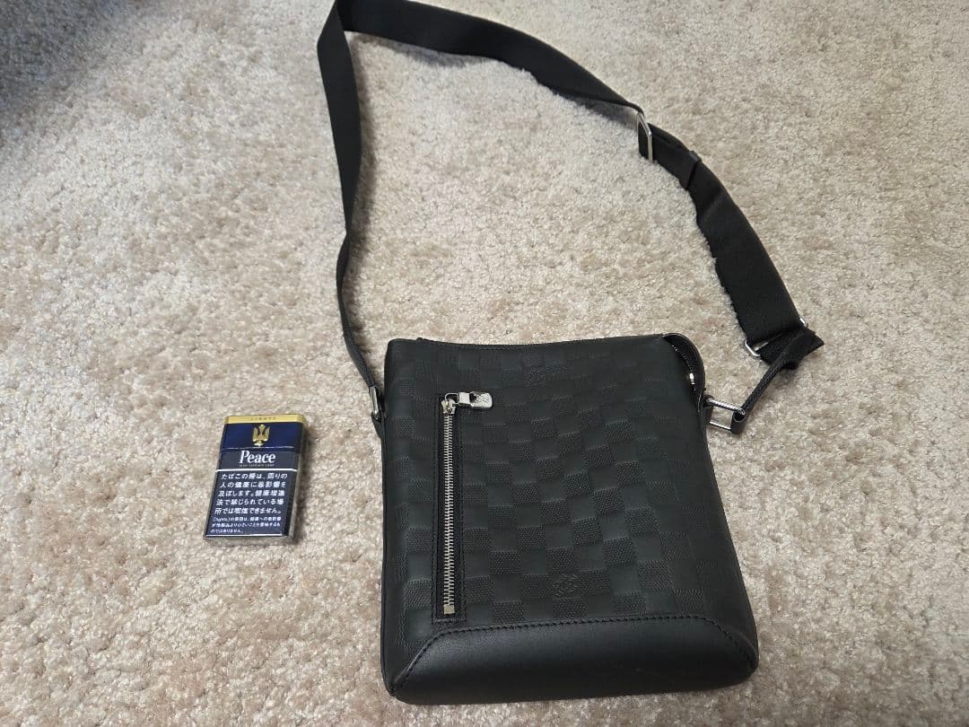 ルイヴィトンメッセンジャーバック