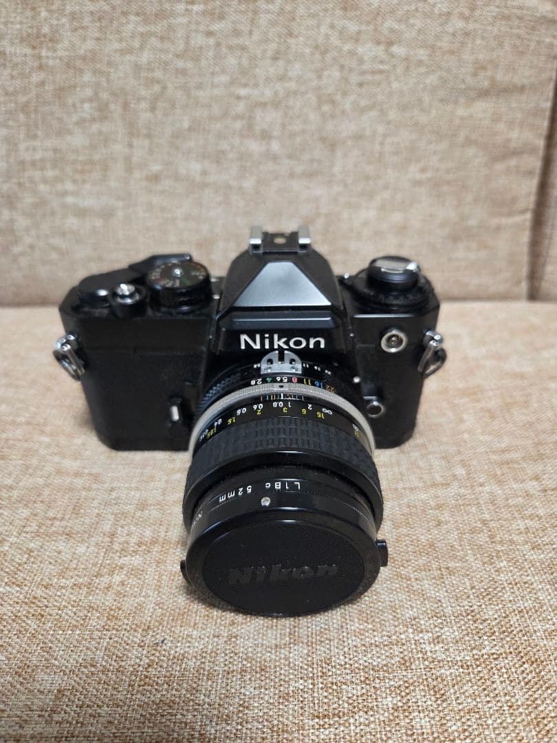 Nikon FE初代 黒 FE　レンズ:Nikkor 35mm F2.8