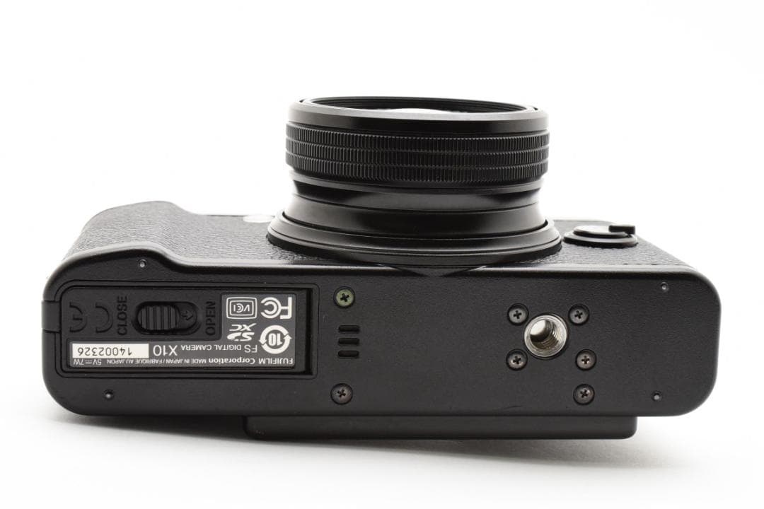 美品 FUJIFILM X10 12.0 MP ミラーレスデジタル一眼カメラ