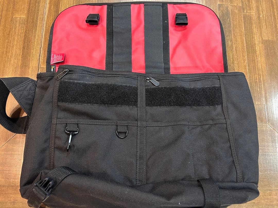 マンハッタンポーテージ×トリプルエイト　メッセンジャーバッグ