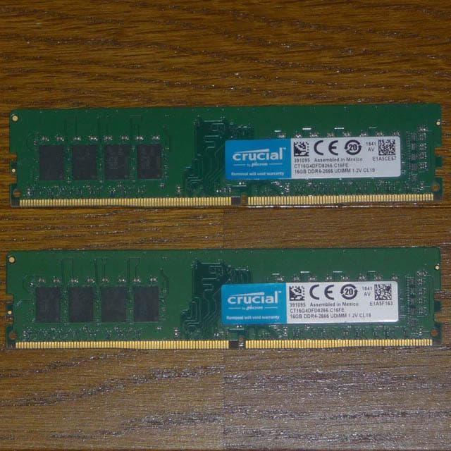 Crucial 16GB DDR4-2666 DIMM メモリ