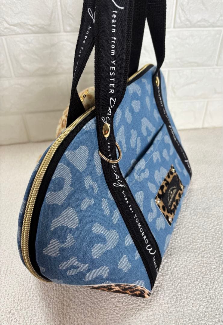 黒*こ様 コヤンイサムチョン　シェル型バッグ　ヒョウ柄ねこちゃん　ヒョウ柄デニム