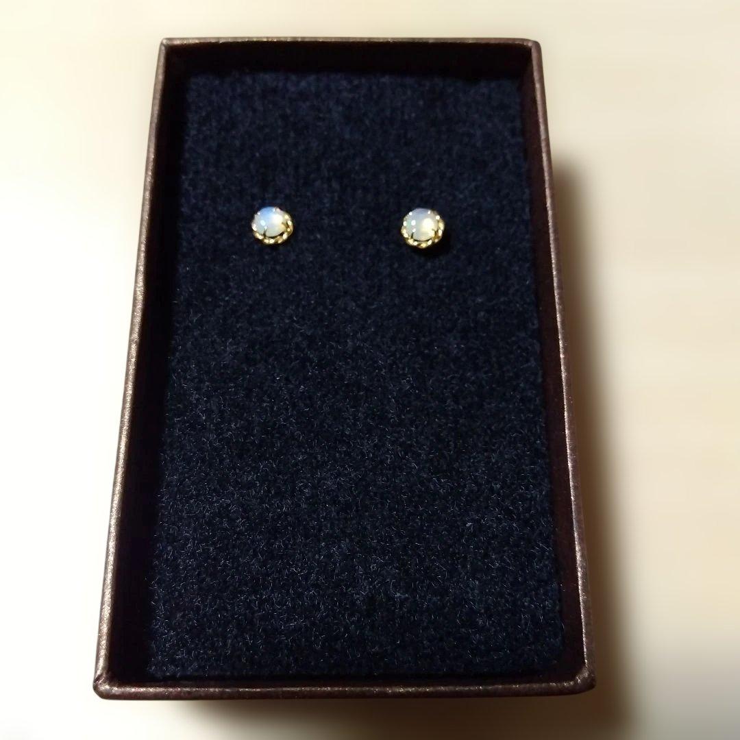 k18ピアス両耳用　オパール
