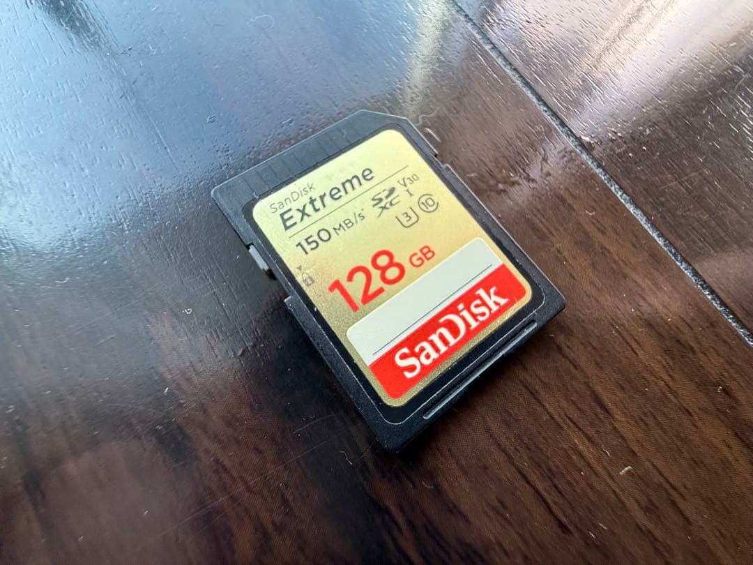 【美品】SONY Vlogカメラ ZV-1 セット（グリップ・SDカード）