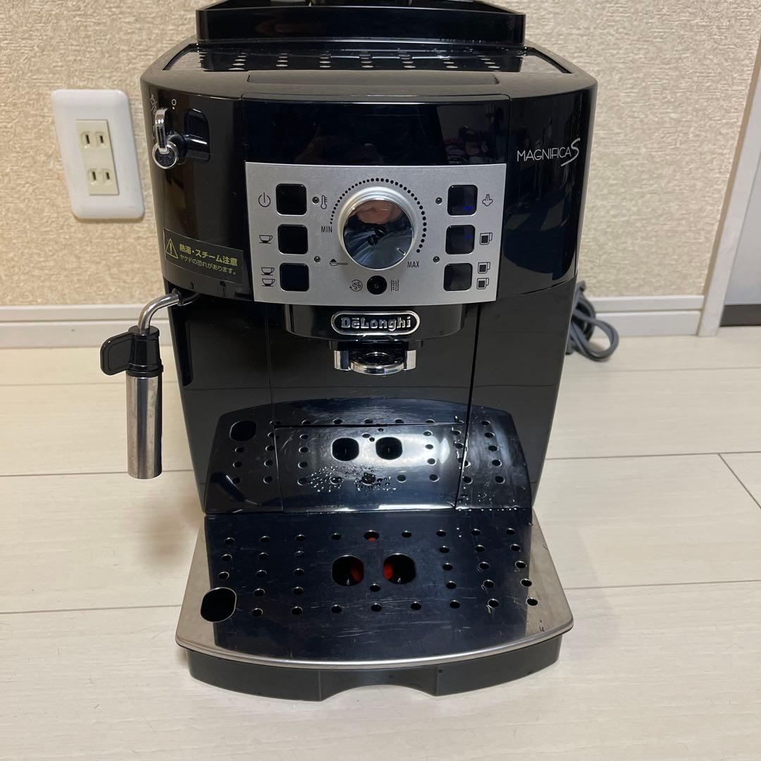 デロンギ　全自動コーヒーメーカー マグニフィカS ECAM22112Bジャンク