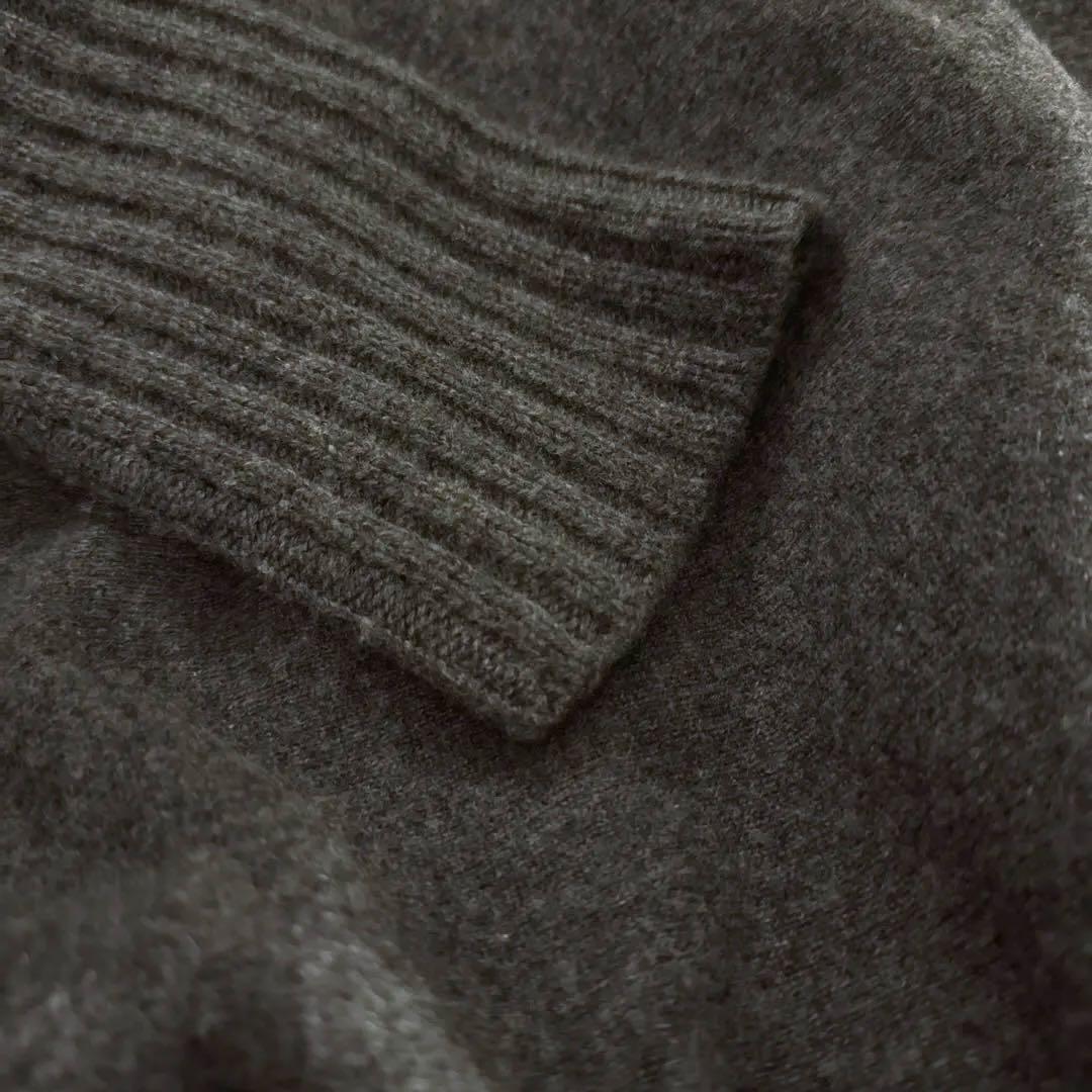 アニオナ Agnona ホワイトカシミヤ ダークグレー ニット ボタン付き