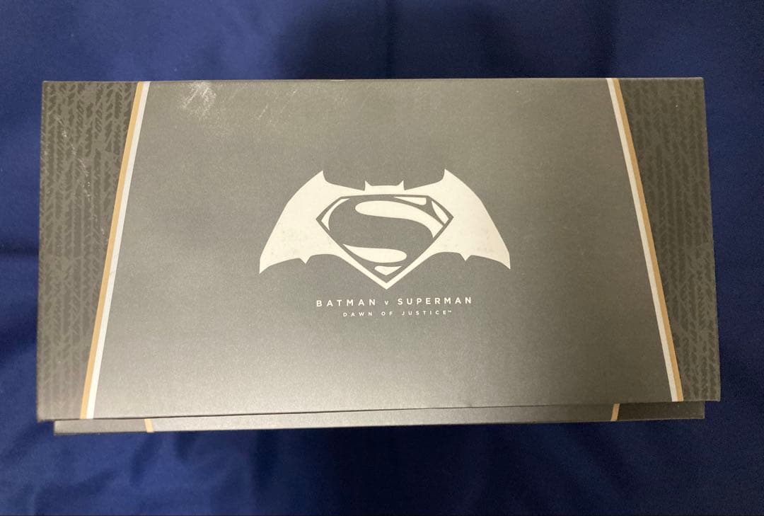 ホットトイズ　バットマン　テックカウル・ライフル付き　バットマンvsスーパーマン