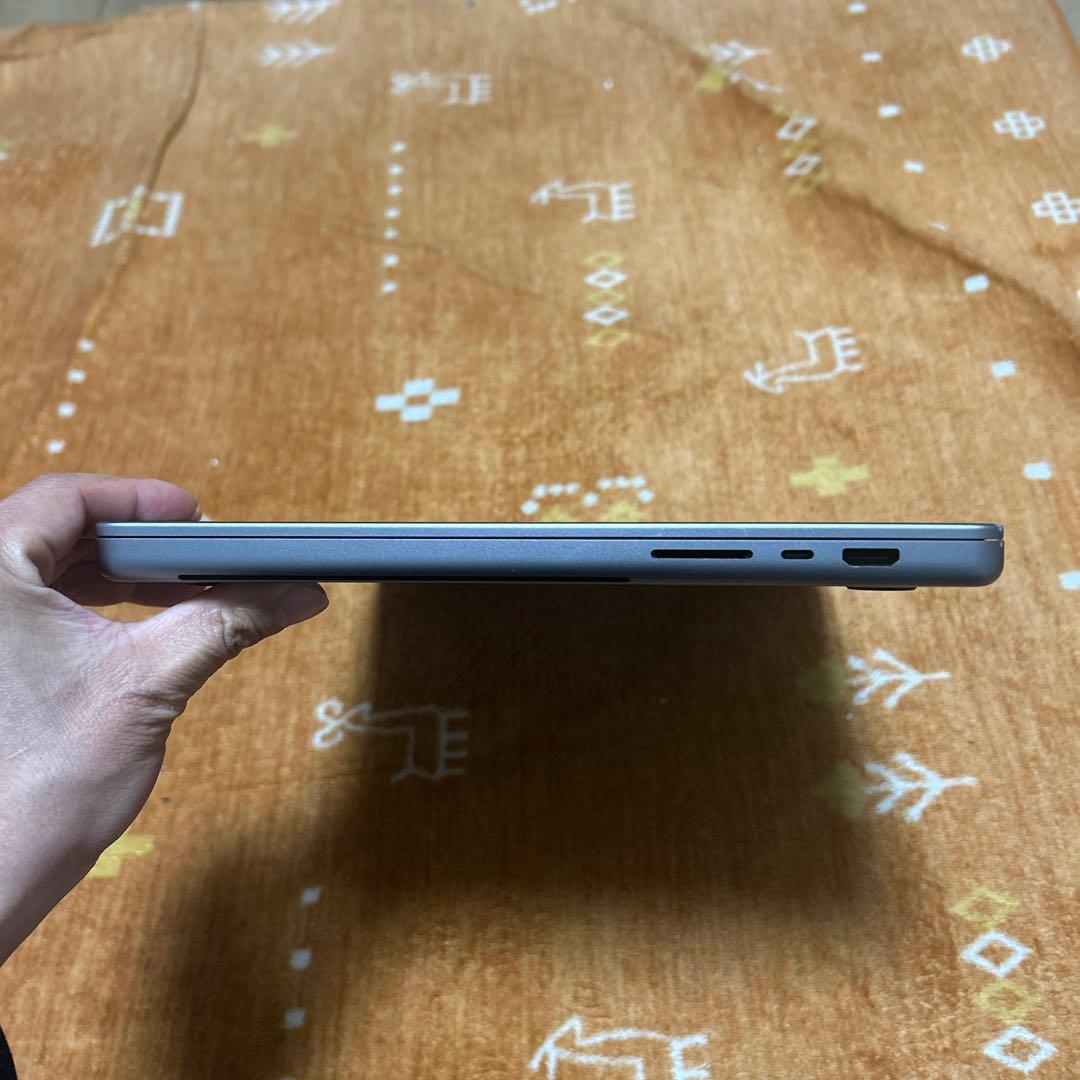 MacBookPro 16インチ M1 16/500GB 16core