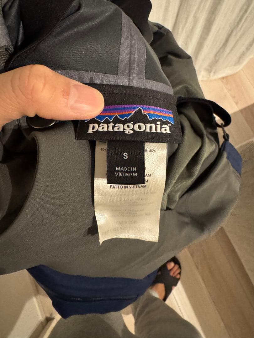 patagonia スノードリフタービブ スノーボード ビブパンツ ネイビー