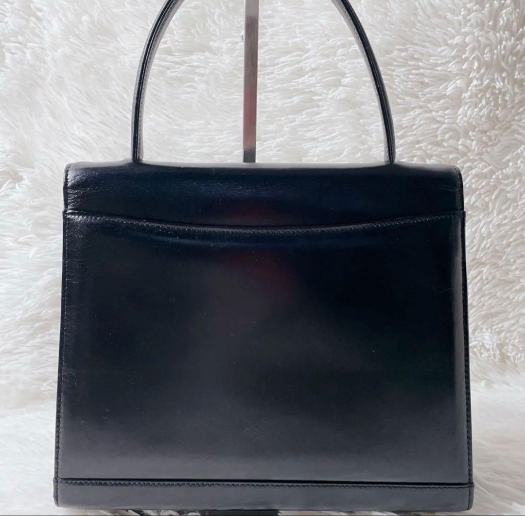 【極美品】GIVENCHY フォーマル ハンドバッグ ロゴプレート ブラック
