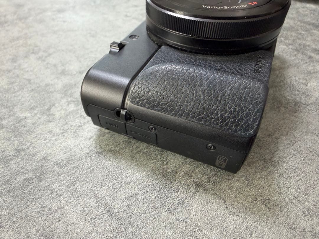 Sony RX100 III コンパクトデジタルカメラ