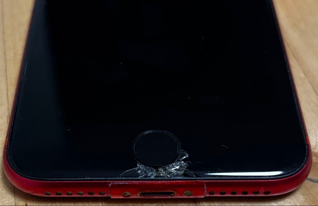 Apple iPhone SE 64GB SIMロック無　画面割れ有り