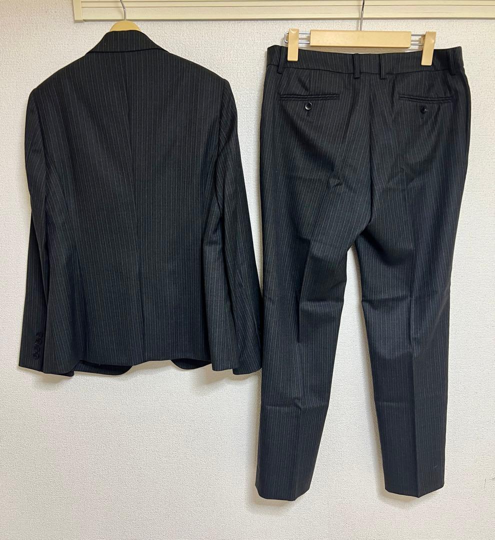 HILTON 青山　ストライプスーツ