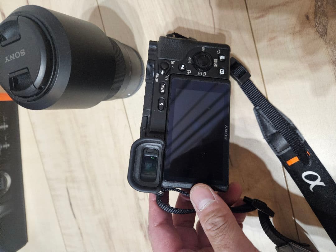 SONY a6400　ミラーレスカメラ　レンズ2個つき