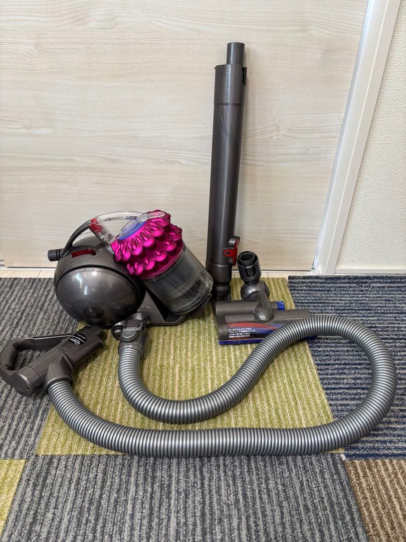 専用　Dyson キャニスター掃除機 送料無料DC63