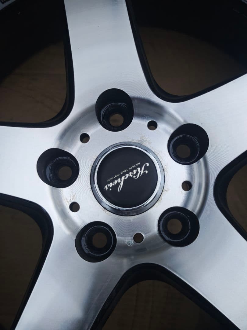 17インチ シルバーアルミホイール 5スポーク