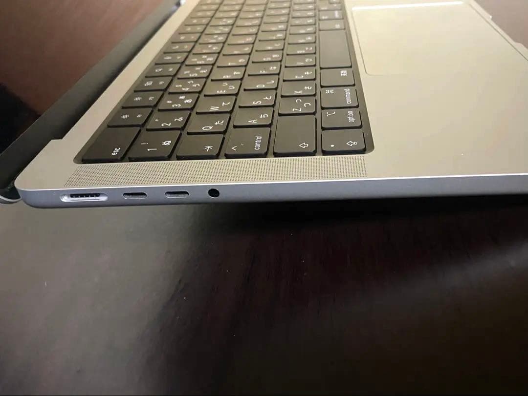 ￼MacBook Pro M1 MAX 14インチ32コア 64g 4tb