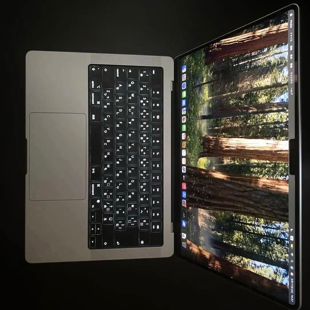 ￼MacBook Pro M1 MAX 14インチ32コア 64g 4tb